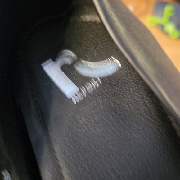 Left shoes only and sandals-amputee - Picture 3 of 9